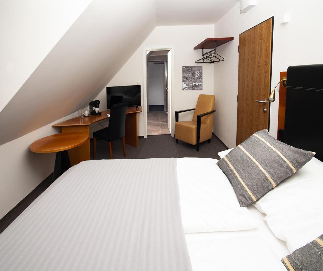 Hotel Petrovy Kameny Karlova Studánka Eksteriør bilde